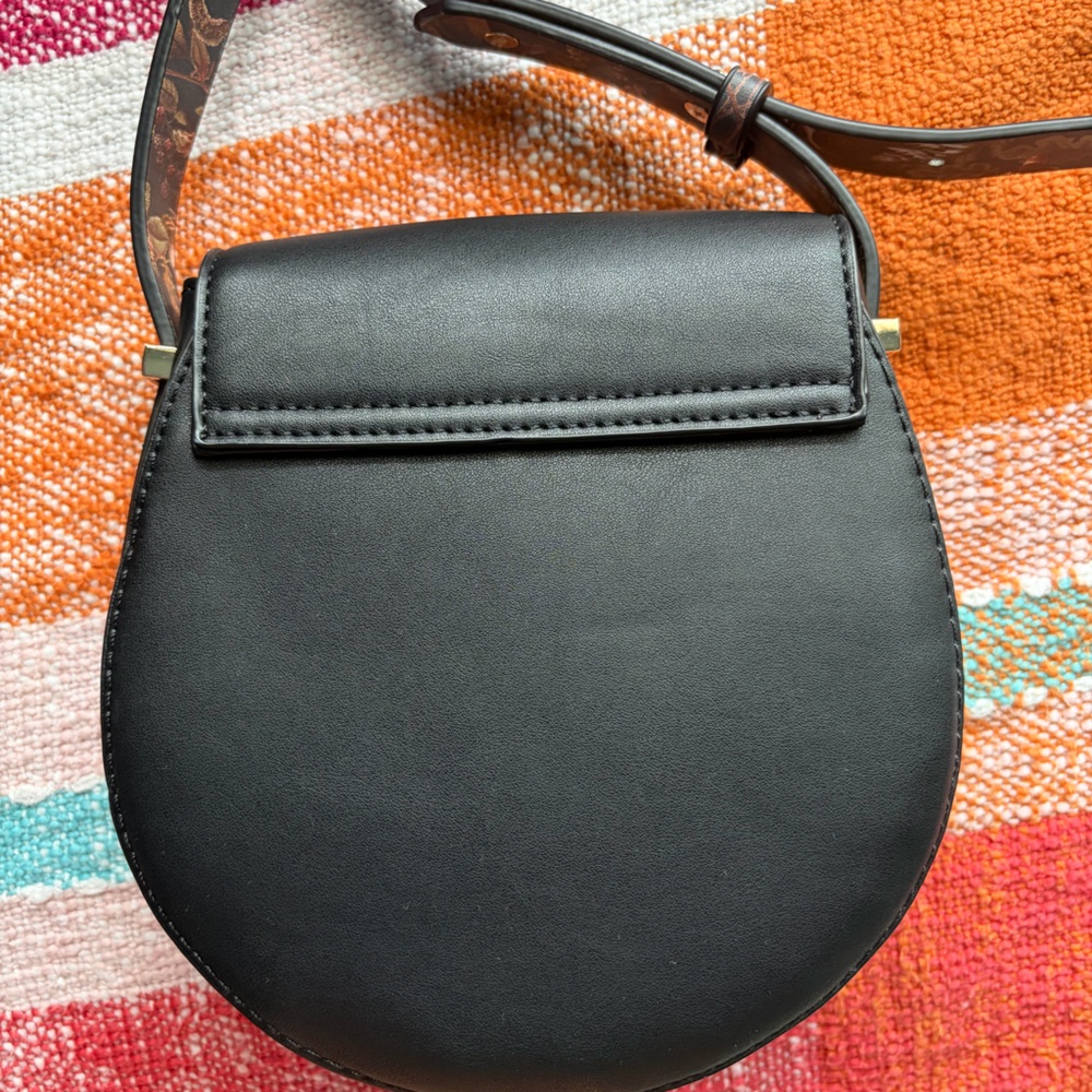 FABLE ENGLAND
Women's Black A Night's Tale Saddle Bag - Picture 4 of 5
